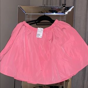 H&M woman pink skirt puffy size 10